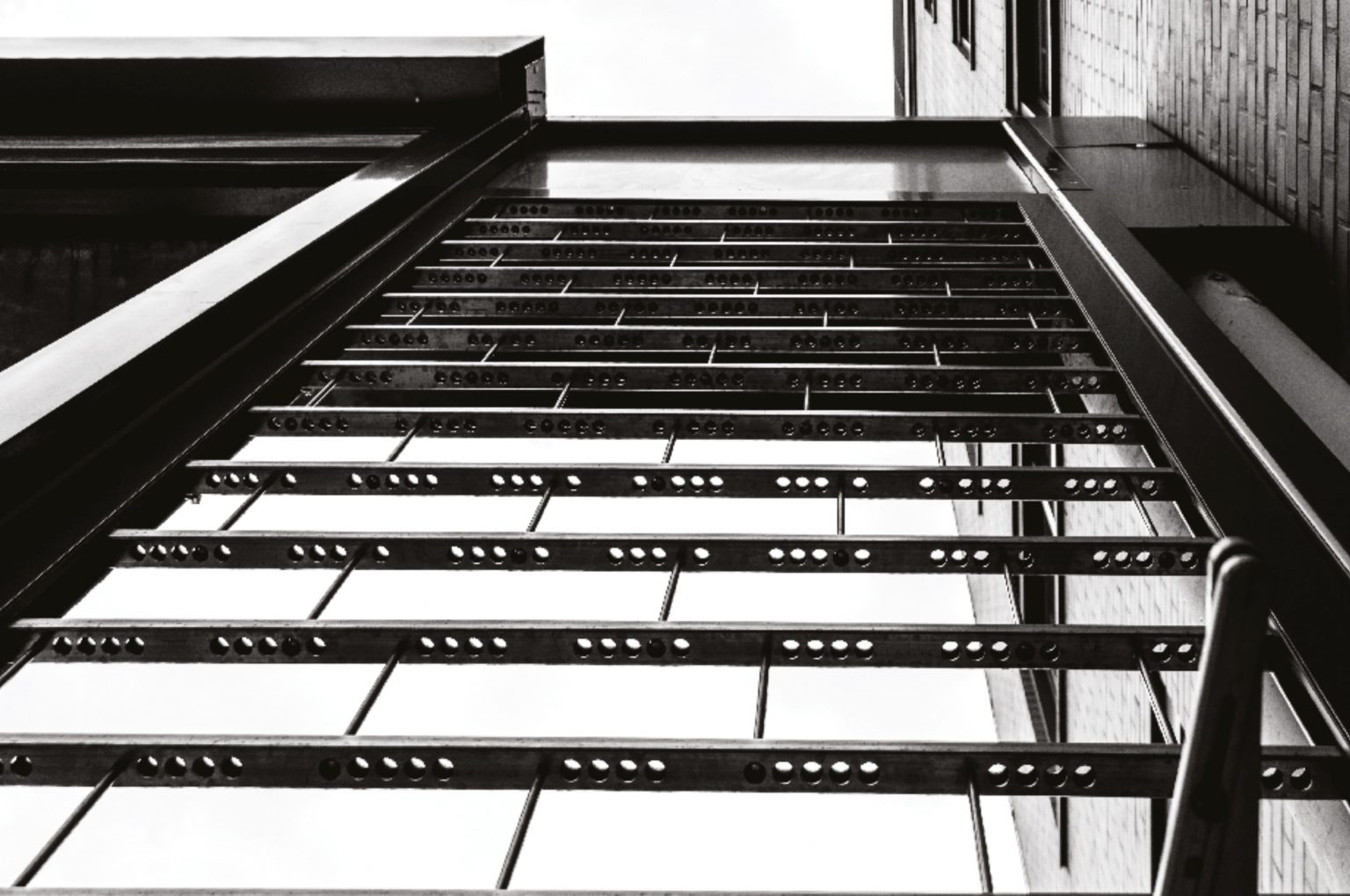 Stackdoor Stackdoor Shutters - Curved, Corner & Standard Applications.